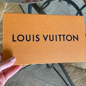Louis Vuitton box